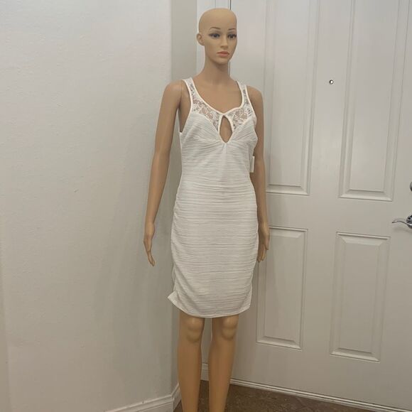 Charlotte Russe Size XL Scoop Neck Cut Out Lace Short Sleeve Dress Side Ruching - Picture 1 of 11